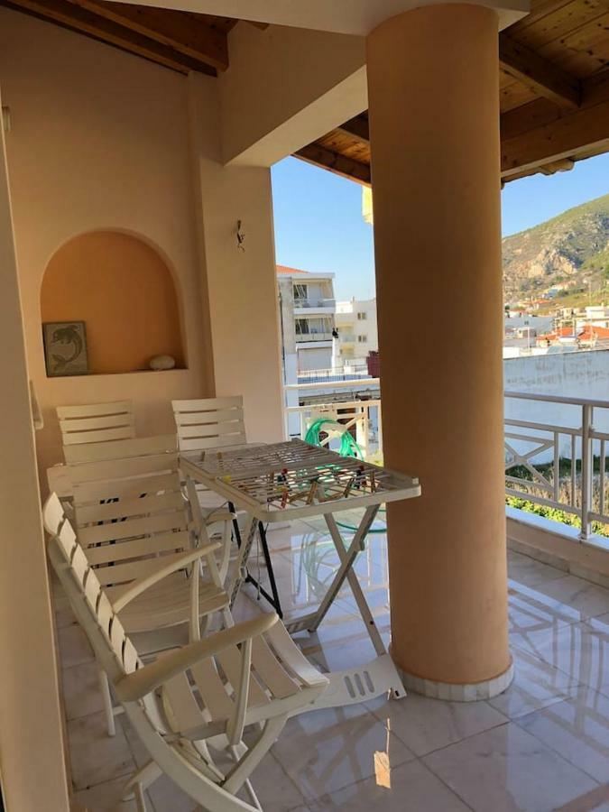 Spacious luxurious two-level apartment Loutráki Exterior foto